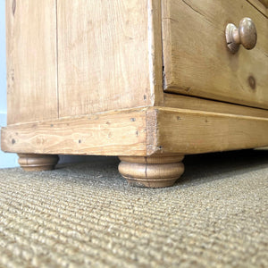 A English Country 6 Drawer Pine Buffet or Sideboard