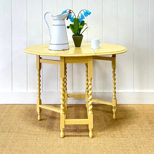 A Sunny Yellow Antique English Oak Country Drop Leaf Gate Leg Table