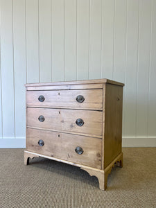 A Very Good English Georgian Pine Chest of Drawers Dresser c1800
