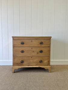 A Very Good English Georgian Pine Chest of Drawers Dresser c1800