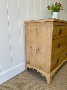 A Very Good English Georgian Pine Chest of Drawers Dresser c1800