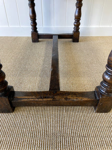 An Antique English Country Oak 5.5 ft Kitchen Dining Table c1820 with Turned Legs