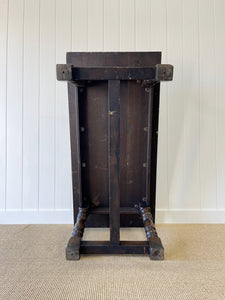 An Antique English Country Oak 5.5 ft Kitchen Dining Table c1820 with Turned Legs