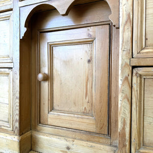 An English Country 7 Drawer Pine Buffet or Sideboard