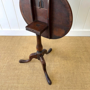 Antique English 18th Century Mahogany Flip-top Table