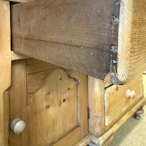An English Country 7 Drawer Pine Buffet or Sideboard