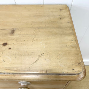 An Antique English Pine Chest of Drawers Dresser Tulip Feet c1890