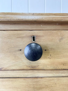 An Antique English Pine Chest of Drawers/Dresser with Dark Knob Hardware c1890