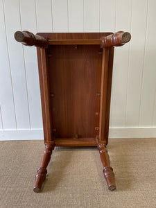 An Antique English Country 4 ft Mahogany Dining or Library Table/Desk c1890