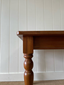 An Antique English Country 4 ft Mahogany Dining or Library Table/Desk c1890