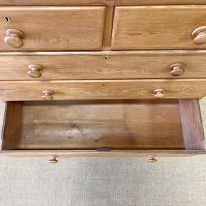A 19th Century English Pine Chest of Drawers/Dresser with Tulip Feet