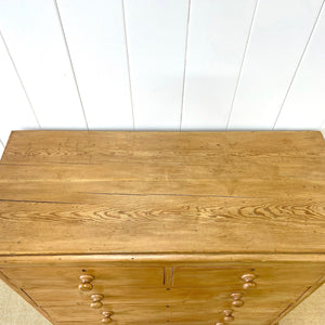 A 19th Century English Chest of Drawers/Dresser