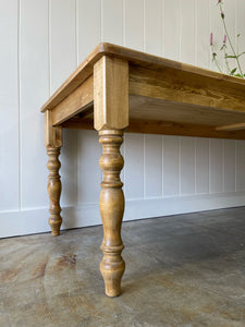 An English Country Pine 10 foot Dining Farm Table