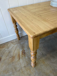 An English Country Pine 10 foot Dining Farm Table
