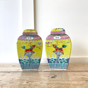 A pair of Chinese porcelain Qing Guangxu vases or Jars in triangular form