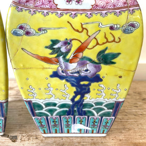 A pair of Chinese porcelain Qing Guangxu vases or Jars in triangular form