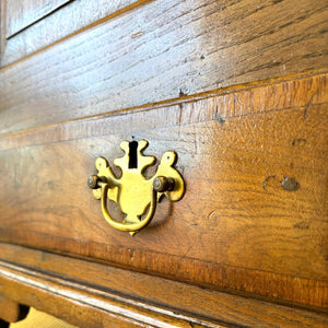 An English Oak Mule Chest c1790