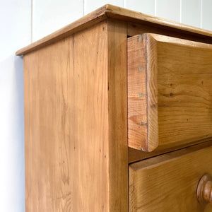 A 19th Century English Pine Chest of Drawers/Dresser with Tulip Feet