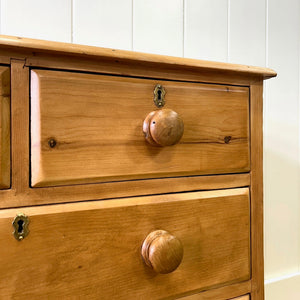 A 19th Century English Pine Chest of Drawers/Dresser with Tulip Feet