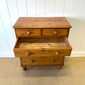A 19th Century English Pine Chest of Drawers/Dresser with Tulip Feet