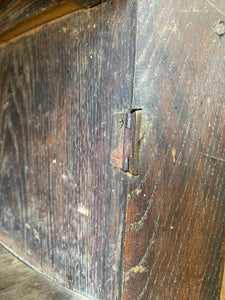 A Handsome English or Welsh Early 19th Century Oak Cupboard with Wooden knob