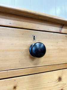 A 19th Century English Chest of Drawers/Dresser