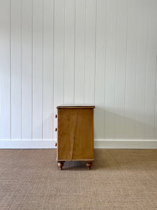 An Antique English Pine Chest of Drawers Dresser with Wooden Knobs c1890