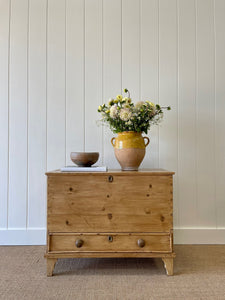 An English Pine Mule Chest Trunk or Blanket Box c1890