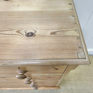 A 19th Century English Pine Chest of Drawers/Dresser with Tulip Feet