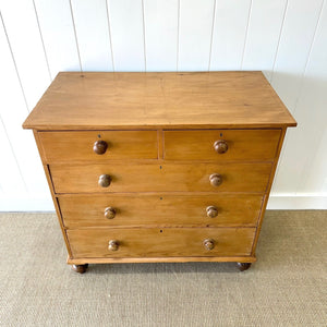 A 19th Century English Pine Chest of Drawers/Dresser with Tulip Feet