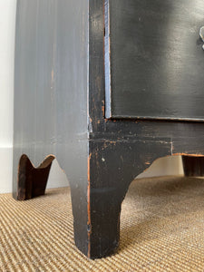 An English Ebonized Georgian Mahogany Chest of Drawers Dresser c1800