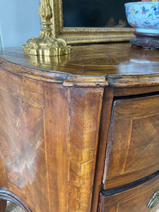 A Sophisticated 18th Century Antique Italian Chest of Drawers or Commode
