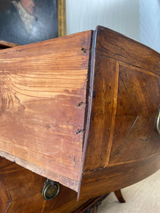A Sophisticated 18th Century Antique Italian Chest of Drawers or Commode
