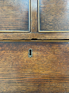 An 18th Century English Country Oak Chest of Drawers Dresser