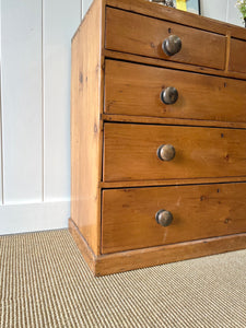 A Good Antique English Pine Chest of Drawers/Dresser with Wooden Knob Hardware