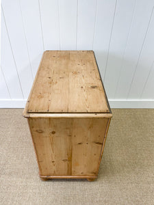 An Antique English Pine Chest of Drawers Dresser with Glass Knobs c1890