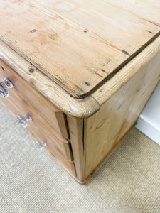 An Antique English Pine Chest of Drawers Dresser with Glass Knobs c1890