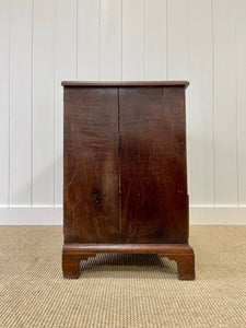 Antique English 18th Century Oak Chest of Drawers with Brasses