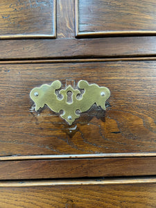 Antique English 18th Century Oak Chest of Drawers with Brasses