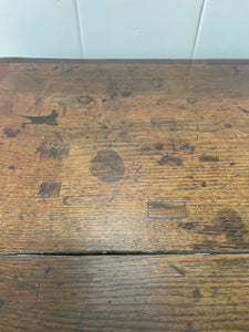 Antique English 18th Century Oak Chest of Drawers with Brasses
