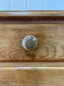 An English Pine Low Chest of Drawers Dresser with Wooden Knobs c1890