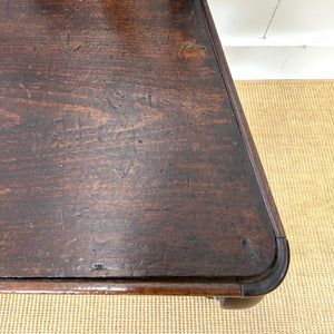 An 18th Century Walnut Queen Anne Side Chair
