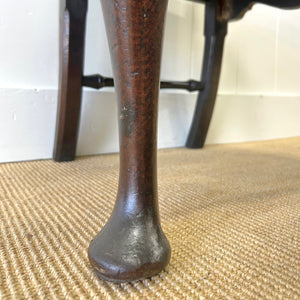 An 18th Century Walnut Queen Anne Side Chair