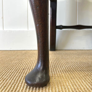 An 18th Century Walnut Queen Anne Side Chair