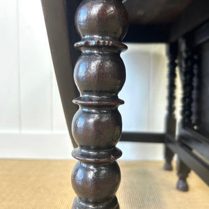 A Very Good Antique English Country Oak Drop Leaf Gate Leg Table c1760