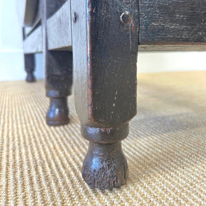 A Very Good Antique English Country Oak Drop Leaf Gate Leg Table c1760