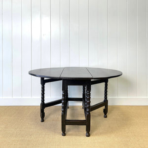 A Very Good Antique English Country Oak Drop Leaf Gate Leg Table c1760