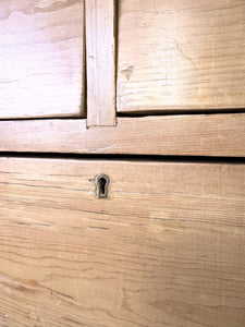 An Antique English Pine Chest of Drawers Dresser with Gallery c1890