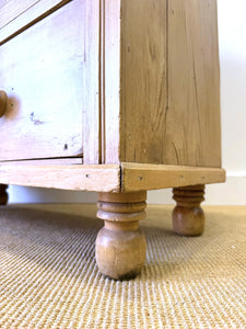 An Antique English Pine Chest of Drawers Dresser with Gallery c1890