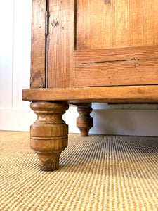 An English Country Pine Buffet or Sideboard